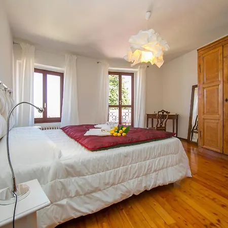 Poggio Radioso Sleeps 4 Nebbiuno