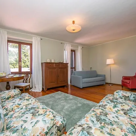 Poggio Radioso Sleeps 4 Appartement